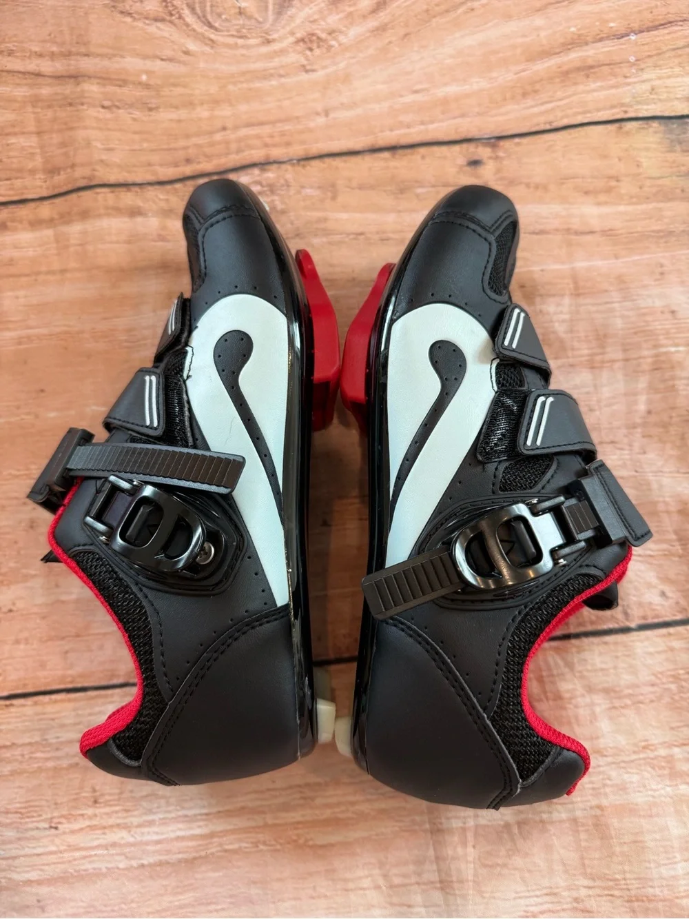 Peloton Cycling Shoes with Cleats Size 38 / Women's 7 Black Red White- Excellent